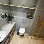 Cubicle 52 Terrace & Free Parking Apartamento Cracovia