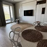 Apartamento Cubicle 52 Terrace & Free Parking Cracovia